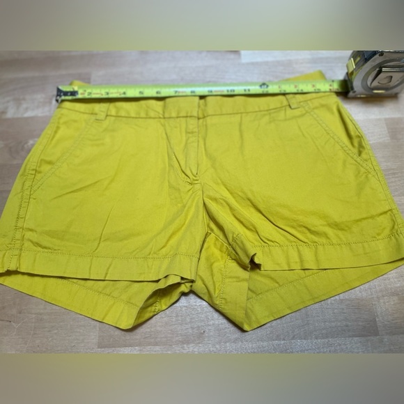 J. Crew Women’s Cotton Chino Broken-In Shorts 3” Inseam Mustard/Yellow Size 4 - Picture 6 of 9